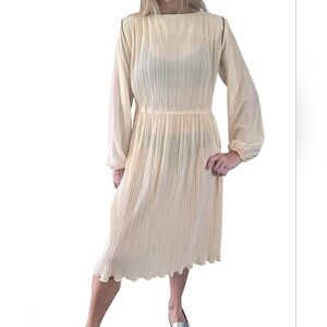 Vintage Hal Ferman PCF Petites Pleated Midi Dress Cream Long Sleeve 70s 80s